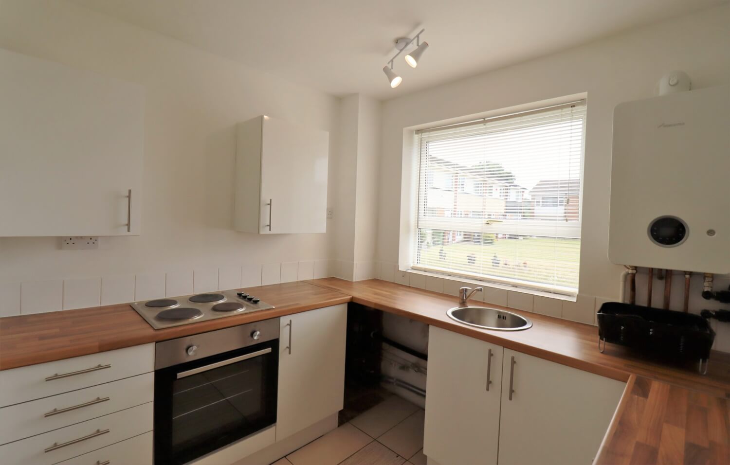 Foredrove Lane Solihull B92 9NY Solihull Residential